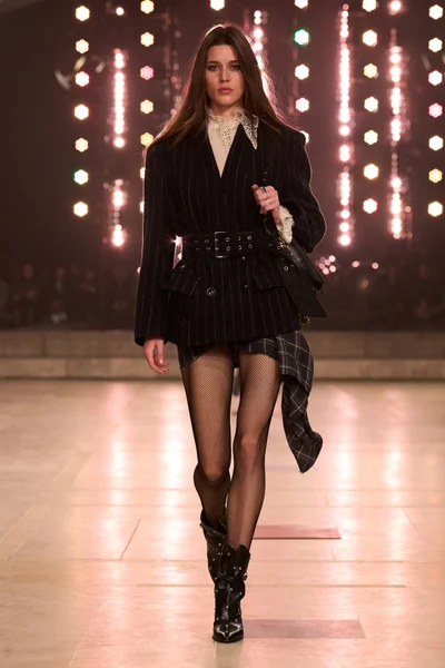 Look 4